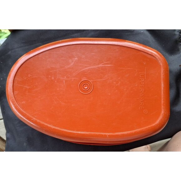 Tupperware Oval Orange & White Food Storage Container With Lid 3.5L Capacity Dur - Picture 3 of 7